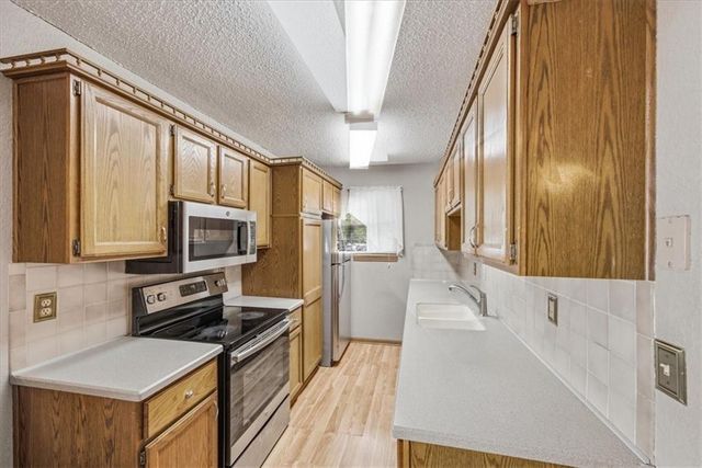 7845 Freeman Avenue, Kansas City, KS 66112
