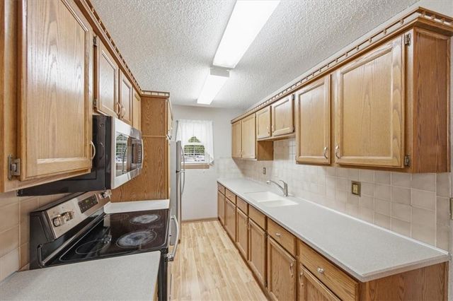 7845 Freeman Avenue, Kansas City, KS 66112