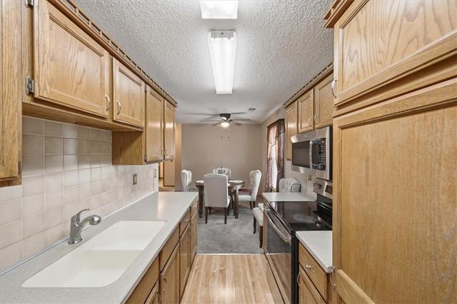 7845 Freeman Avenue, Kansas City, KS 66112
