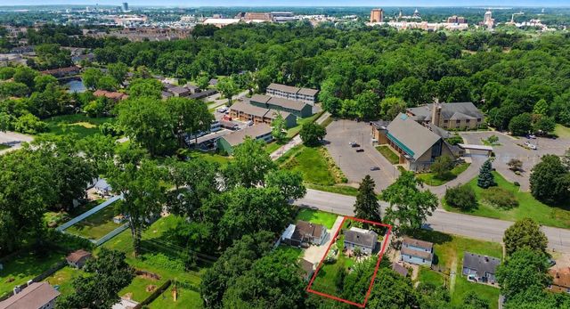 54208 Ironwood Road, South Bend, IN 46635