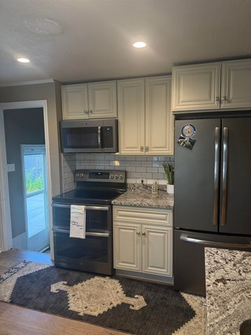 54208 Ironwood Road, South Bend, IN 46635