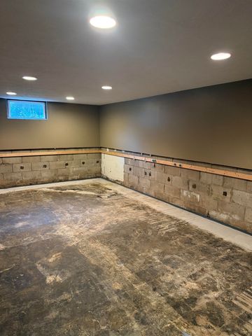 54208 Ironwood Road, South Bend, IN 46635