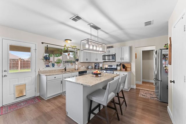 300 Aspenwood Trail, Forney, TX 75126