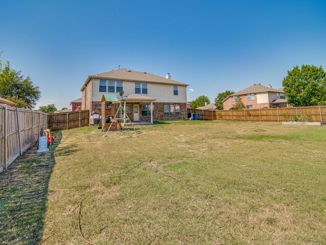 300 Aspenwood Trail, Forney, TX 75126