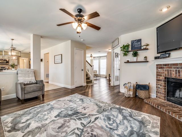 300 Aspenwood Trail, Forney, TX 75126
