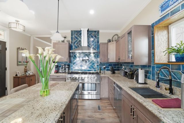 1221 Martin Drive, Cincinnati, OH 45202