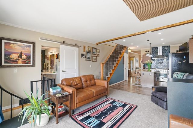 1221 Martin Drive, Cincinnati, OH 45202
