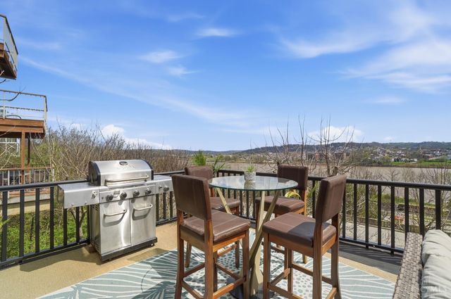 1221 Martin Drive, Cincinnati, OH 45202