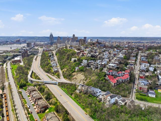 1221 Martin Drive, Cincinnati, OH 45202