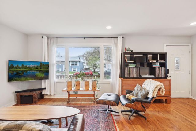 459 Madison Street NE, Minneapolis, MN 55413