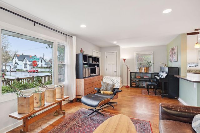 459 Madison Street NE, Minneapolis, MN 55413