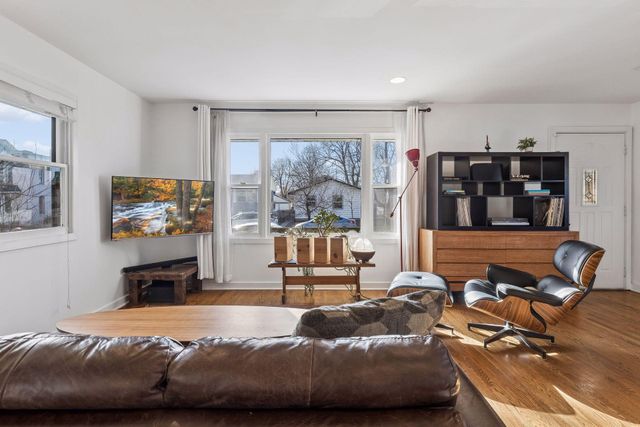 459 Madison Street NE, Minneapolis, MN 55413