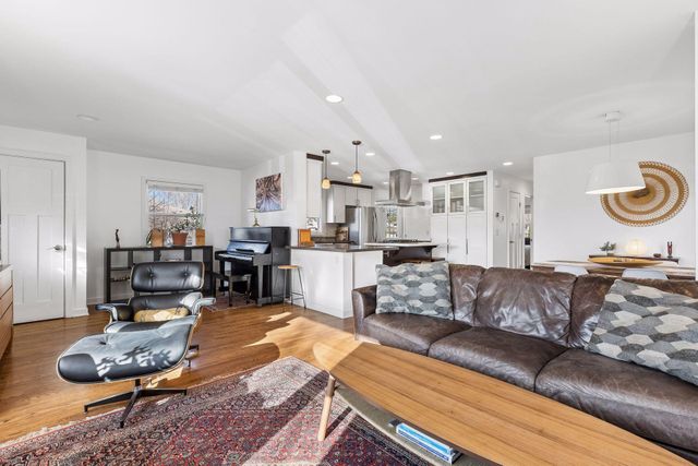 459 Madison Street NE, Minneapolis, MN 55413