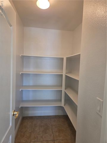 9580 Tyler Rose Street, Las Vegas, NV 89178