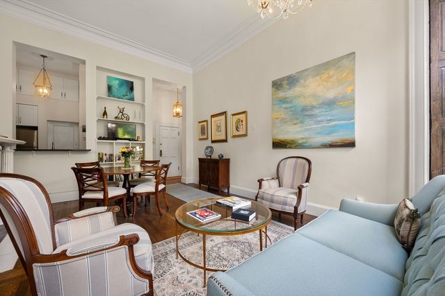 207 Commonwealth Ave 3, Boston, MA 02116