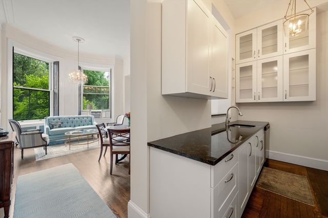 207 Commonwealth Ave 3, Boston, MA 02116