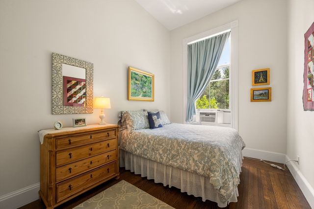 207 Commonwealth Ave 3, Boston, MA 02116