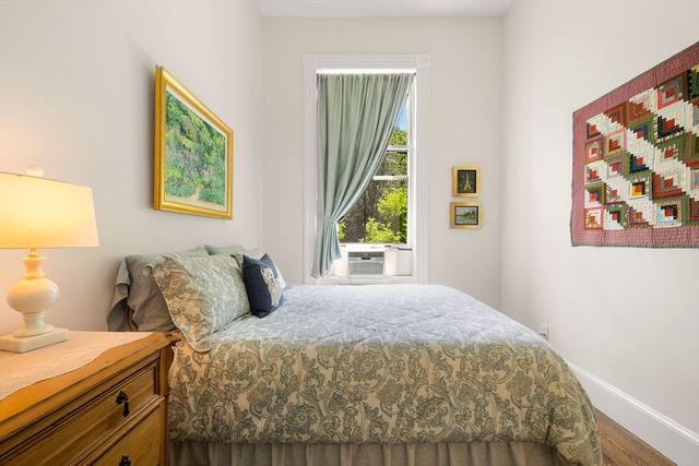 207 Commonwealth Ave 3, Boston, MA 02116