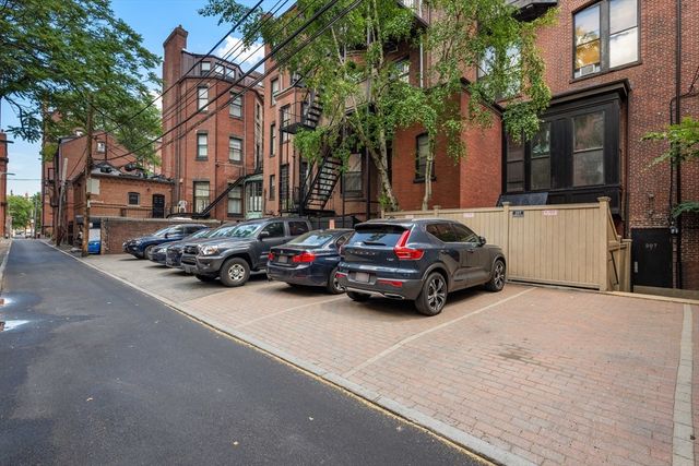 207 Commonwealth Ave 3, Boston, MA 02116