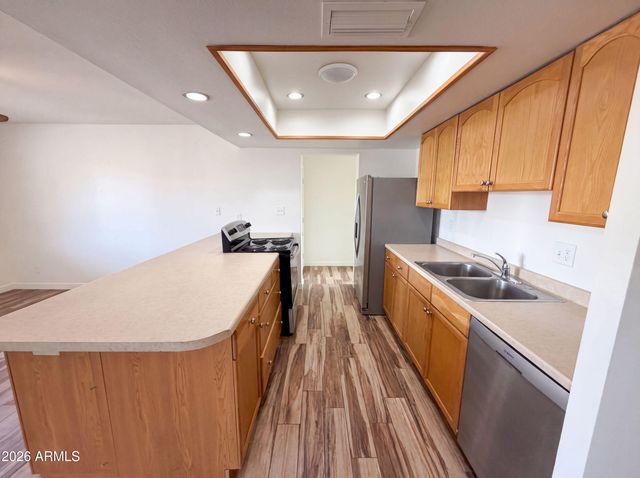 10215 N 36TH Avenue, Phoenix, AZ 85051