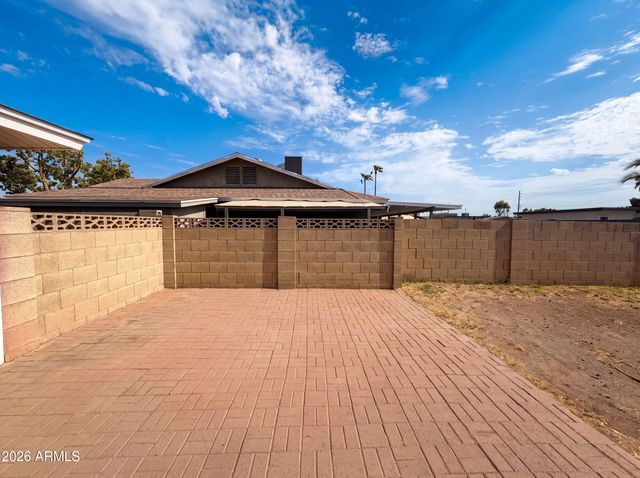 10215 N 36TH Avenue, Phoenix, AZ 85051