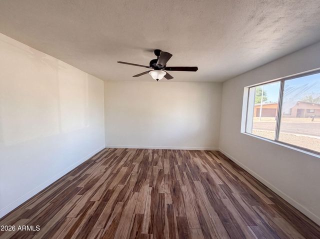 10215 N 36TH Avenue, Phoenix, AZ 85051
