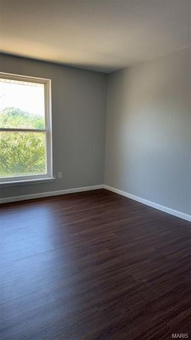 1989 Hunting Lake Court 303, St Louis, MO 63122
