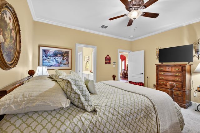 9040 Hayden Drive, Shreveport, LA 71106