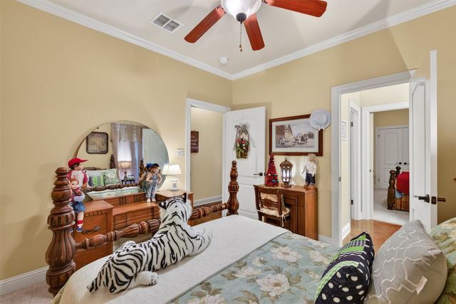 9040 Hayden Drive, Shreveport, LA 71106