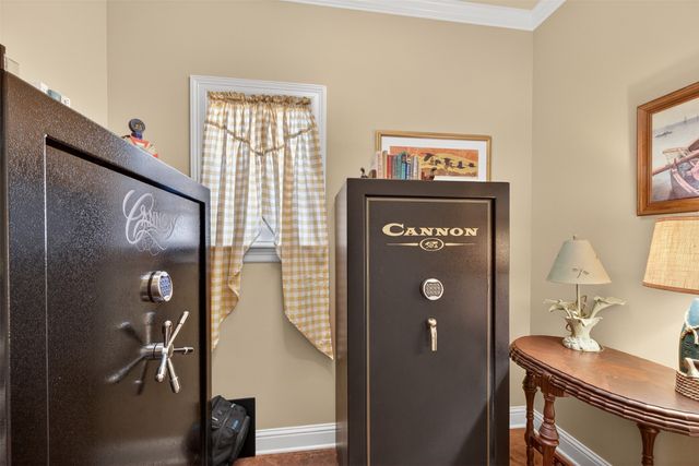 9040 Hayden Drive, Shreveport, LA 71106