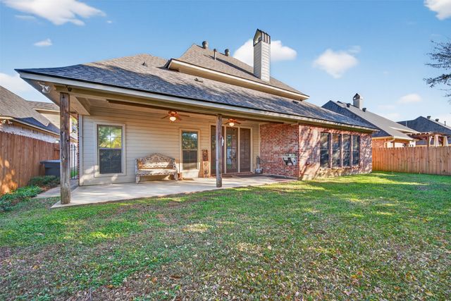 9040 Hayden Drive, Shreveport, LA 71106