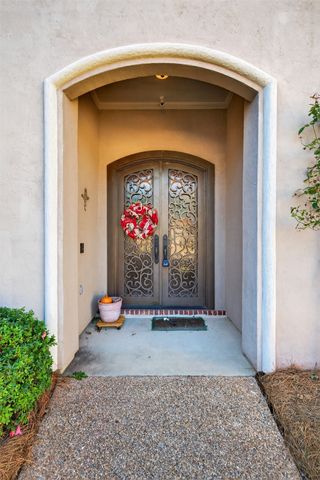 9040 Hayden Drive, Shreveport, LA 71106