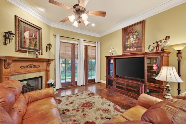 9040 Hayden Drive, Shreveport, LA 71106