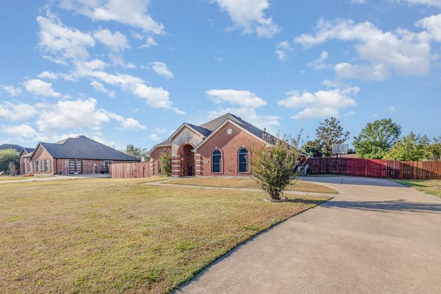504 Timberside, Terrell, TX 75161