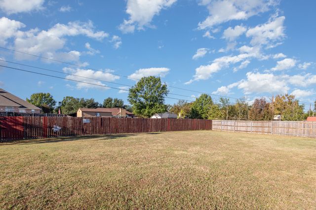 504 Timberside, Terrell, TX 75161