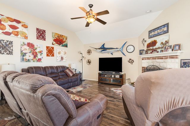 504 Timberside, Terrell, TX 75161