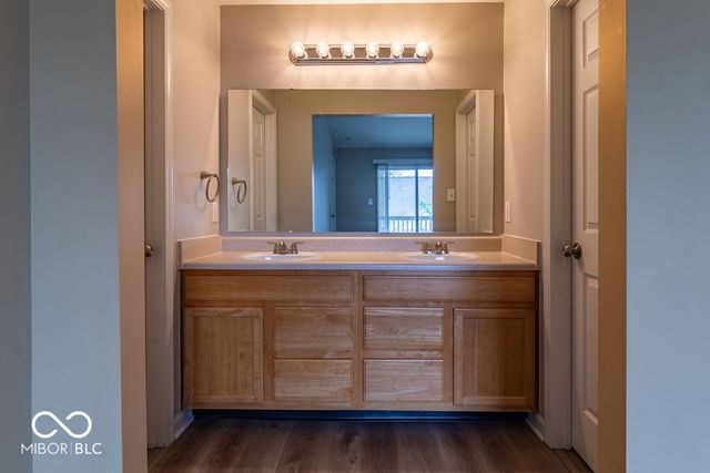 1160 Thistlewood Way, Plainfield, IN 46168
