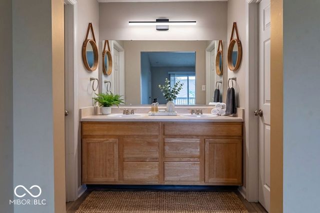 1160 Thistlewood Way, Plainfield, IN 46168