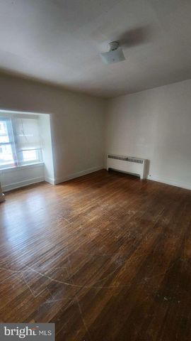 611 W KING ST, York, PA 17403