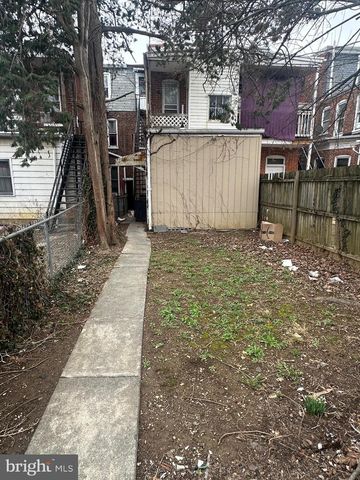 611 W KING ST, York, PA 17403