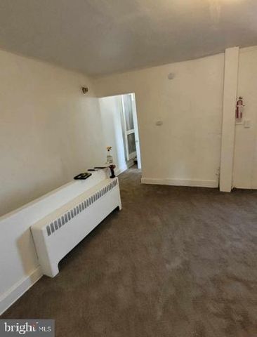 611 W KING ST, York, PA 17403