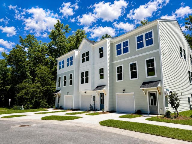 475 Caledon Court, Johns Island, SC 29455
