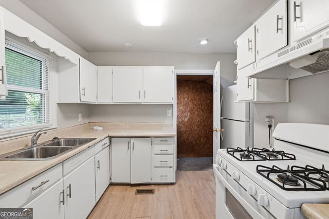 178 Meador Way SE, Atlanta, GA 30315