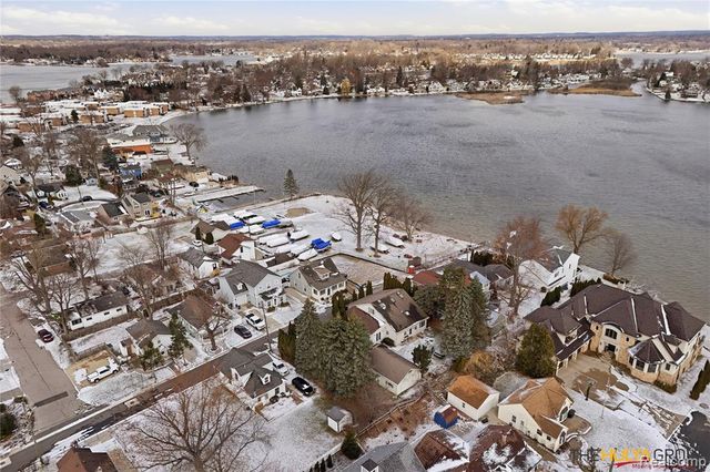 1628 Beechmont Street, Keego Harbor, MI 48320