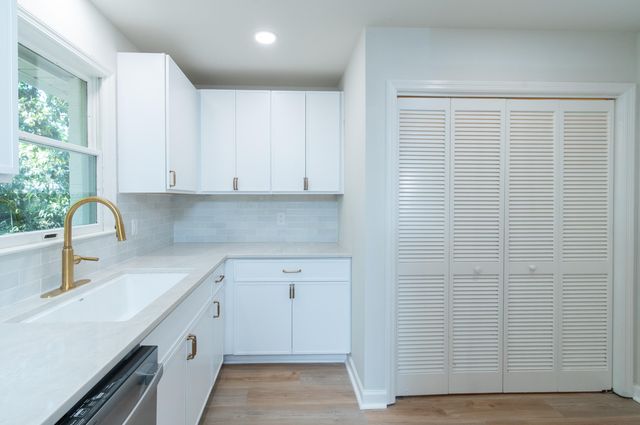 773 Harbor View Road, Charleston, SC 29412