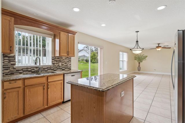 1072 ROYAL MARQUIS CIRCLE, Ocoee, FL 34761