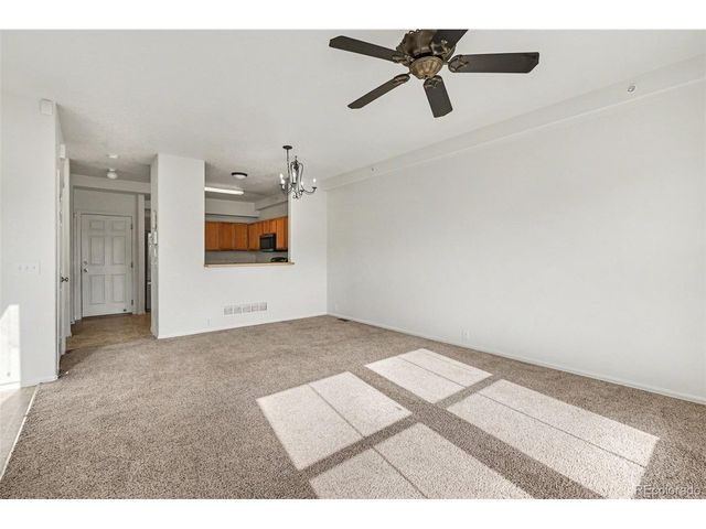 9758 Laredo St 9E, Commerce City, CO 80022