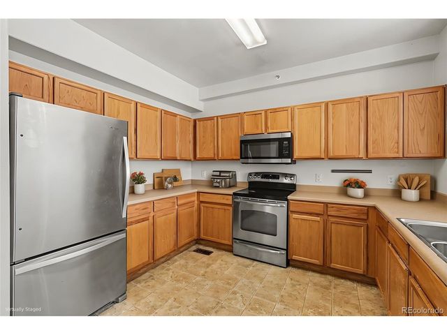 9758 Laredo St 9E, Commerce City, CO 80022