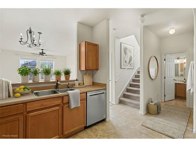 9758 Laredo St 9E, Commerce City, CO 80022