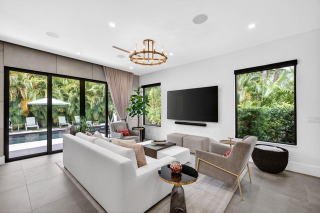 1644 NE 4th Court, Fort Lauderdale, FL 33301